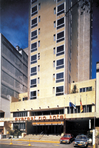Everest Rio Hotel